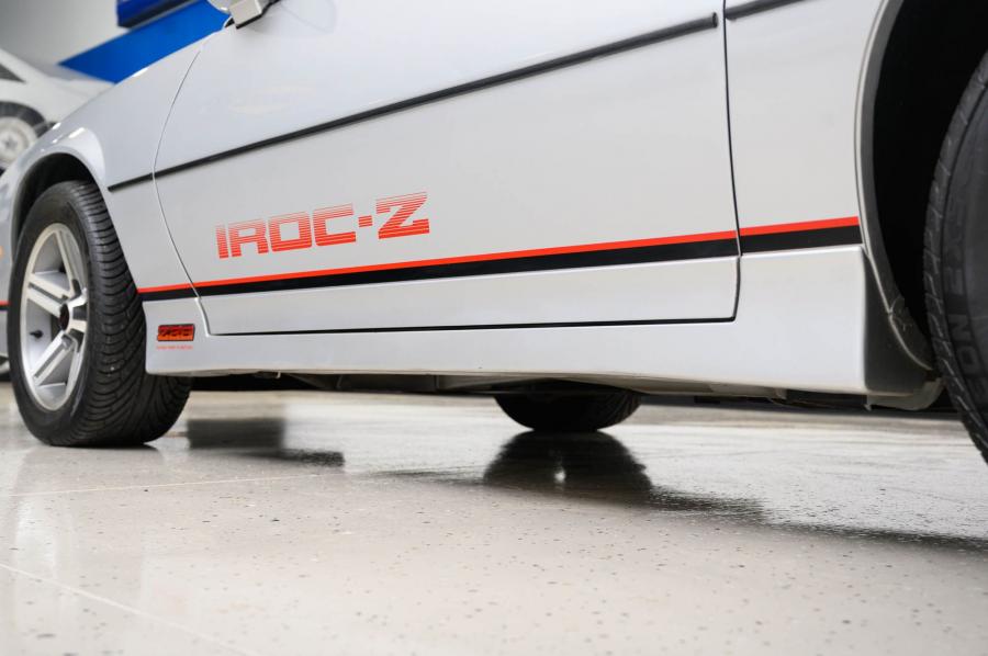 Детали экстерьера Chevrolet Camaro Z28 IROC-Z (1FP87) 1985 года  (фото 36 из 124)